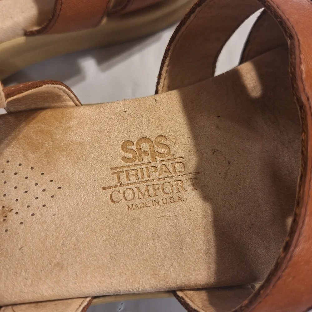 SAS Helena Tripad Comfort Tan Leather Women's Sandals. Size 7 M